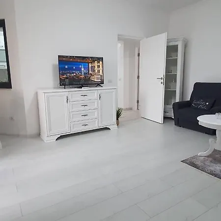 Apartment Solid 11 Retreat Mamaia