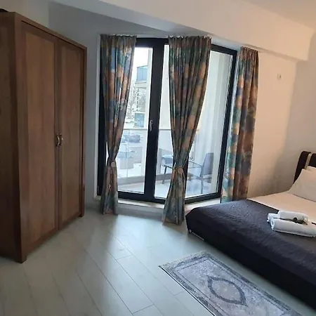 Apartment Solid 11 Retreat